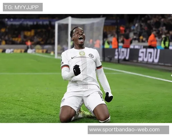 马卢达盛赞吉滕斯年轻无畏展现天赋潜力值得期待 马卢达盛赞吉滕斯年轻无畏展现天赋潜力值得期待